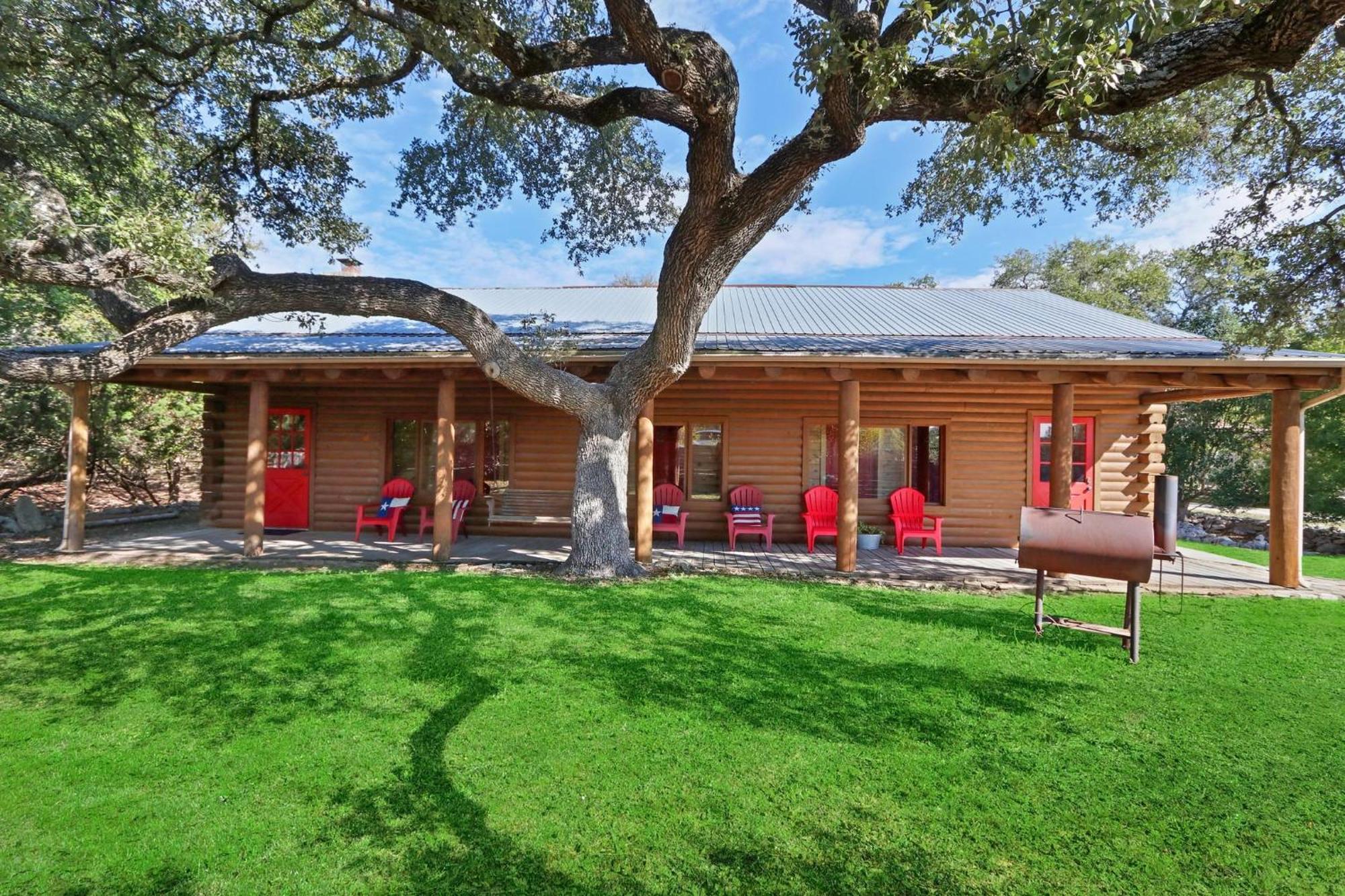Wimberley Log Cabins Resort And Suites- Unit 3 المظهر الخارجي الصورة