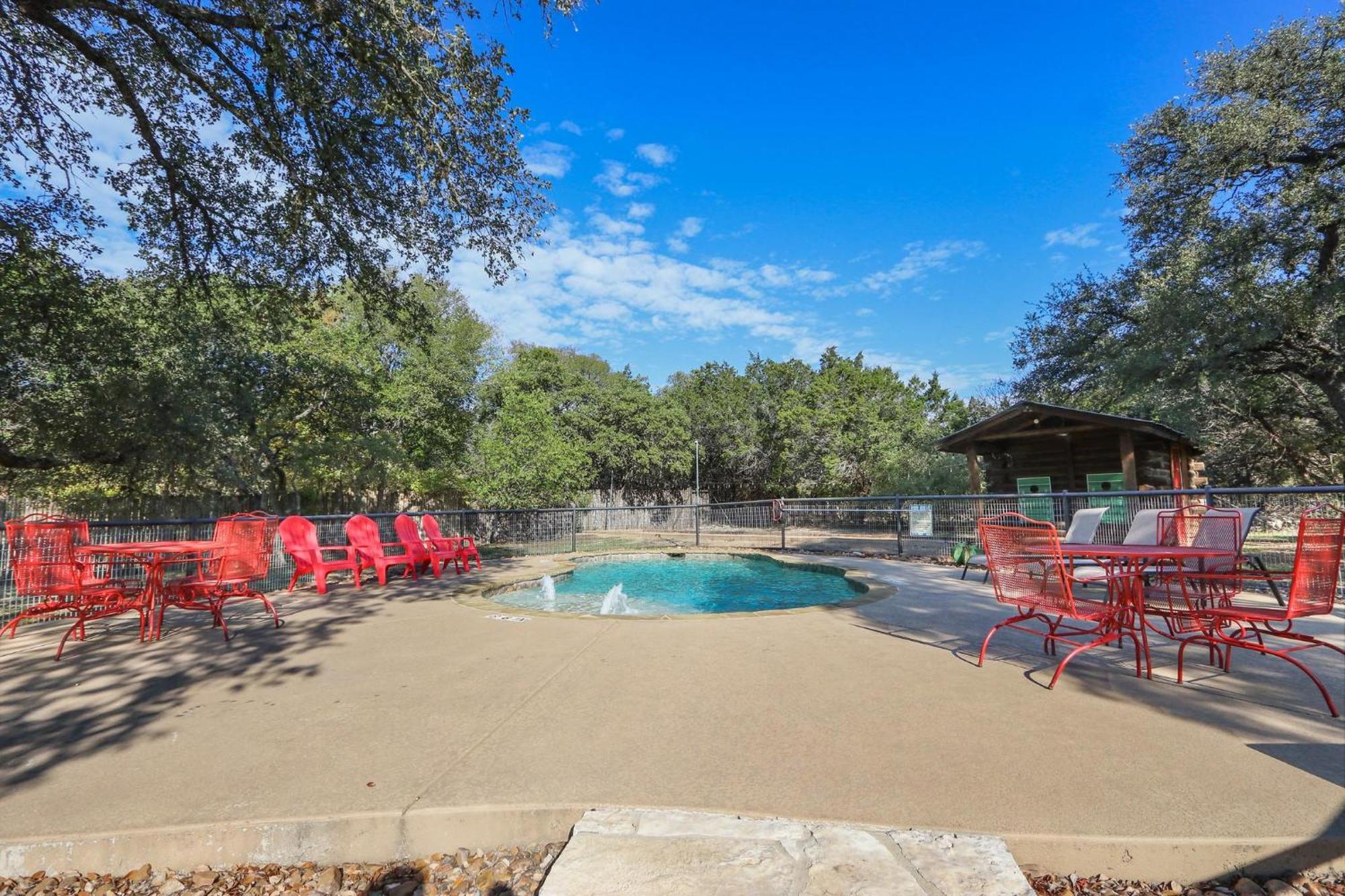 Wimberley Log Cabins Resort And Suites- Unit 3 المظهر الخارجي الصورة